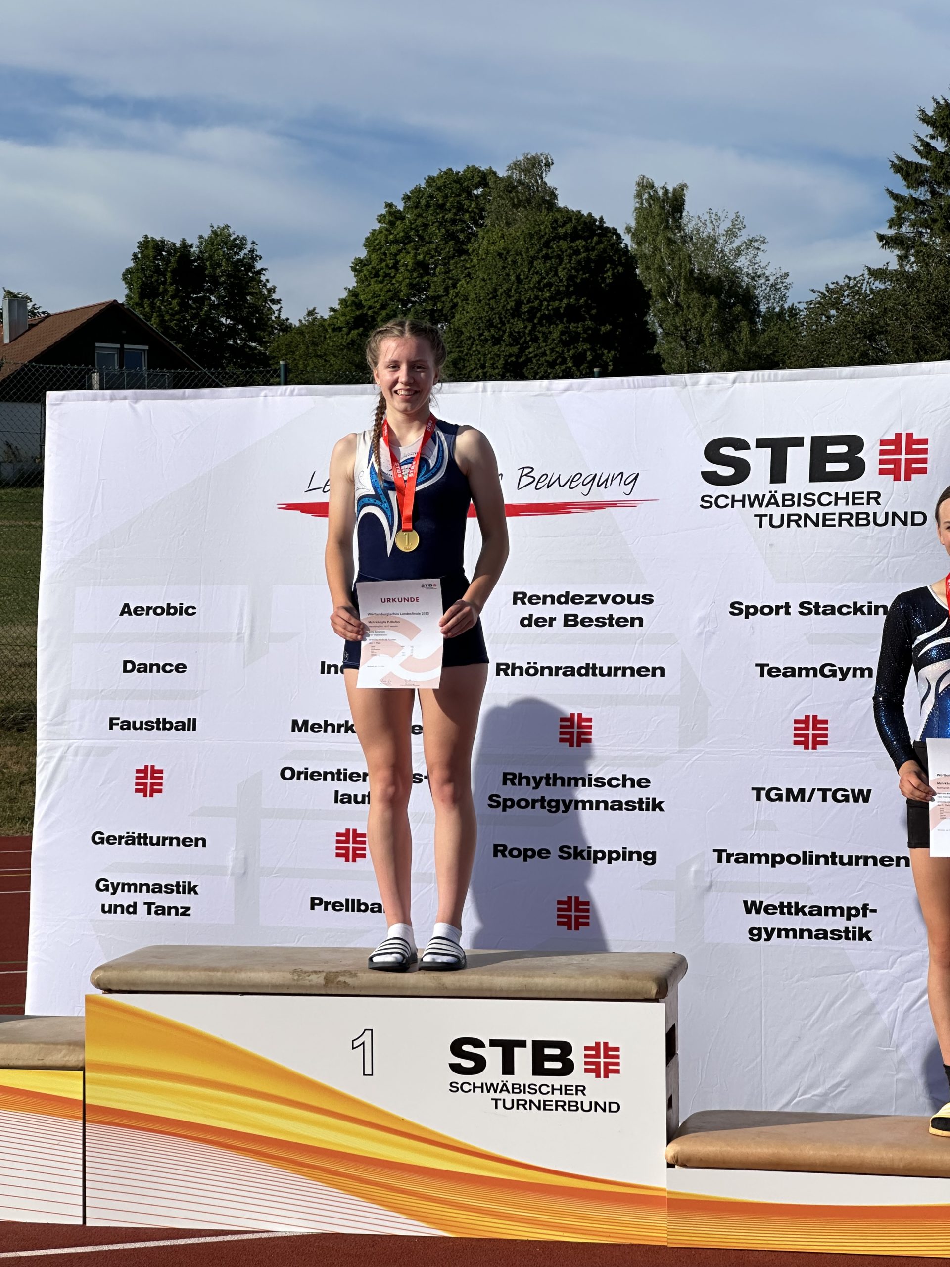 Lena Schühlein gewinnt erneut das Landesfinale im Mehrkampf